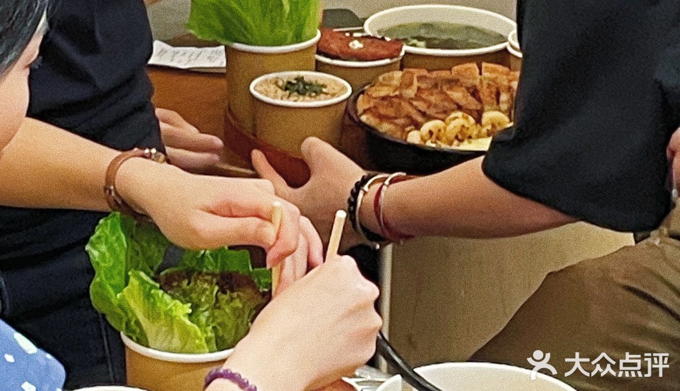 广州探店|芝士年糕烤肉拼盘！隐藏的平价韩料！