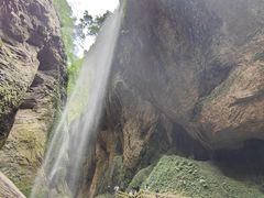 -龙水峡地缝景区
