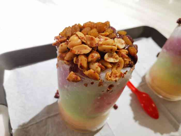 达人探店:凤记雪花酪 坐标:万达金街 评分:75分