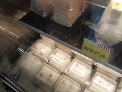 零售区-红宝石·鲜奶小方·海派西点房(丰庄店)