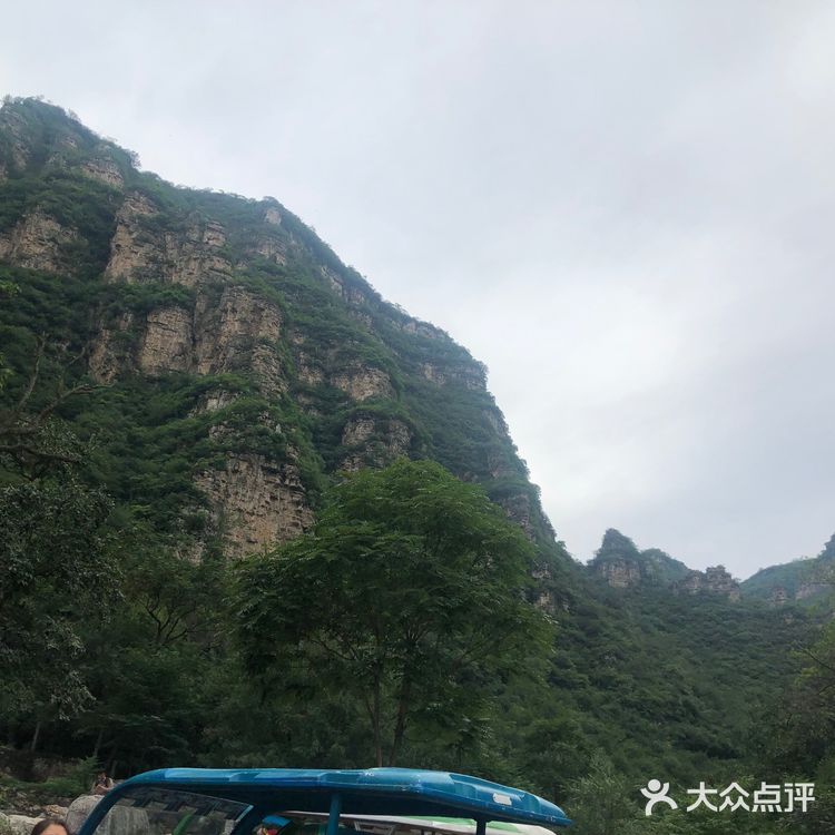 风景不错 爬爬山，一线天也很壮观 来回跑了40分钟