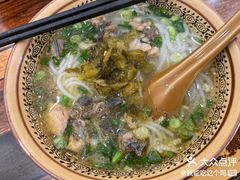 -正宗李家土鸡米线店