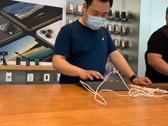 -Apple零售店(华贸购物中心店)