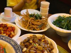 -郑东靓靓虾馆·金牌油焖大虾(天泽街店)