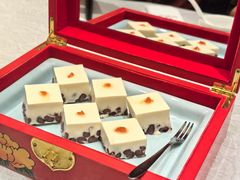 鲜奶红豆糕-品海楼·大连海胆锅贴馆(东港店)