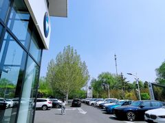 -北京京宝行宝马4S店(闵庄路店)