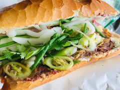 -Bánh Mì Huynh Hoa