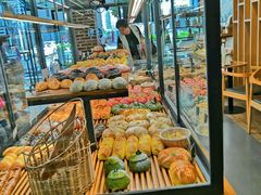 -焙丽拾光(麦凯乐直营店)