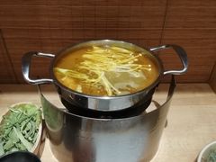 -独食火锅·半米屋台(直营总店)