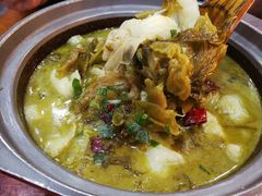 -周鱼小馆石锅酸菜鱼(活力汇店)