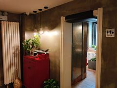 -HIGH FIVE哈福手工汉堡(桂林路店)