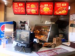 -华莱士·全鸡汉堡(浦东南路店)