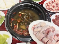 -花苑美食横琴生蚝火锅(拱北粤华路店)