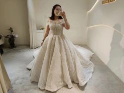 -GRACE KELLY婚纱与礼服(天津店)