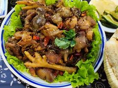 -八两八金·莱芜特色炒鸡(市南漳浦路店)