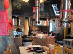 -破瓦寒窑·地摊烤羊排