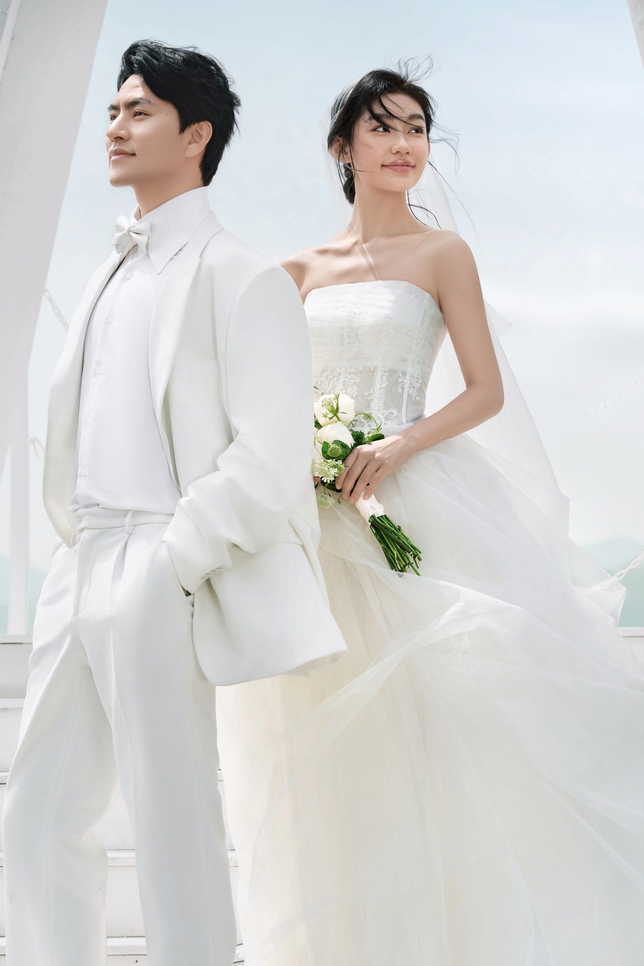 热气球婚礼是一种独特而浪漫的婚礼形式.它