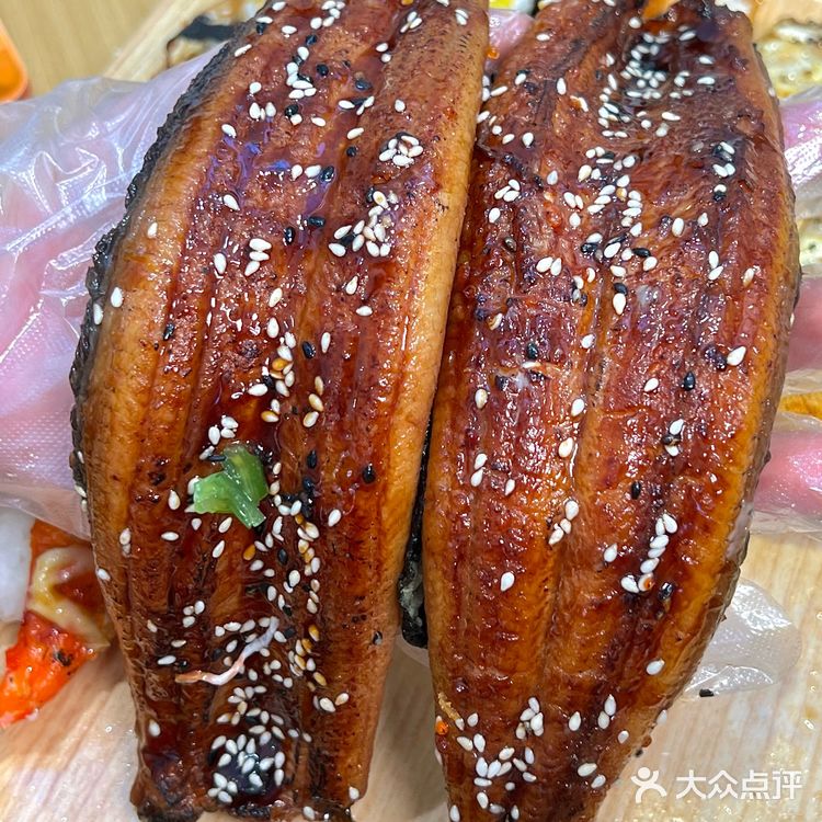 成都也有了！花小钱装超大杯寿司🍣……