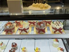 -花花卷卷·鲜食蛋糕(静安久光百货店)