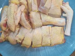 -老何家后安粉·糟粕醋海鲜火锅(三亚湾椰梦长廊店)
