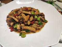 五花肉炒香干-小隐院子·庭院餐厅(大学城后湖店)