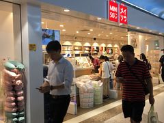 -名创优品(江南新地店)