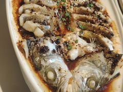 -八府香鸭·啫啫煲(华山路店)