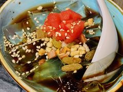 手工红糖冰粉-热火朝天鲜切牛肉火锅(南强街巷店)