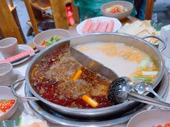 -肖肖酸萝卜鱼火锅(总店)