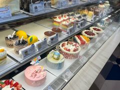 -85度C(生甜甜圈研究工坊·上海平凉店)