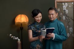 点击看大图 -城南旧影 旗袍全家福摄影写真体验馆