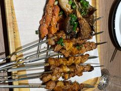 -街角等你.大连海鲜烧烤.经典铁板海鲜串(西安路店)