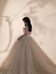 -MAO亲爱的猫婚纱摄影工作室