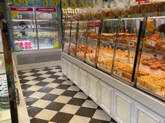 面包甜点陈列柜-味多美蛋糕(梨园店)