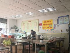 大堂-赵家好米干饭把子肉(小纬六路店)