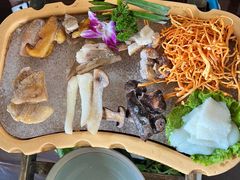 -滇釜火锅·能喝汤的火锅(车公庄店)