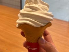 -肯德基(成山路地铁站店)