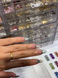 -尤米一站式美甲美睫