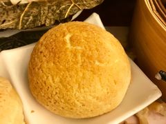 酥皮焗叉烧包-添好运点心专门店(深水埗店)