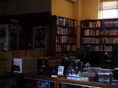 -麦田书店(国防路店)