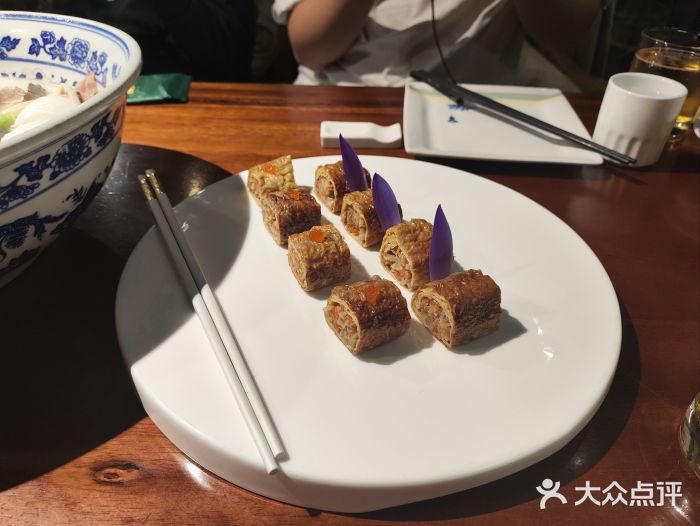 山外山·林语花园餐厅图片