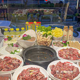 只有高品质的牛肉～才经得住这样的锅底吧 ️霸王牛肉