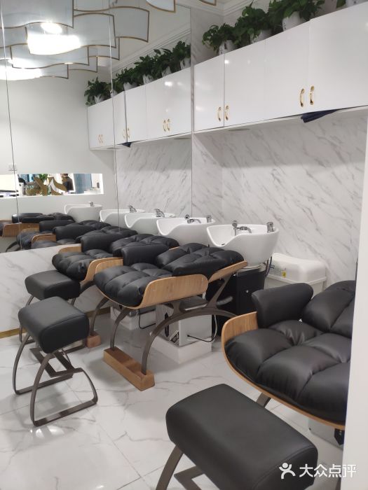 MYYF SALON烫发染发图片