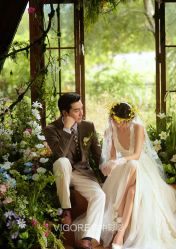 -雪中彩影婚纱摄影·微光艺术中心