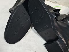 -京伟修鞋洗鞋奢侈品皮具护理店