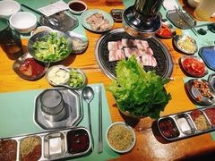 -唯成•韩国炭火烤肉 유성고기