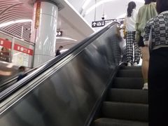 -铁西广场(地铁站)