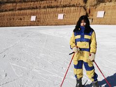 -采薇庄园四季滑雪场
