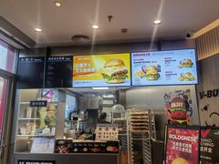 -必胜客(尹山湖歌林公园店)