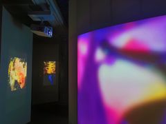 -Nathalie Djurberg与Hans Berg“牛皮纸包裹的月亮”-Prada荣宅当季展览